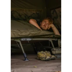 Avid Carp Bedchair Benchmark Ultra Systems * Bivouac