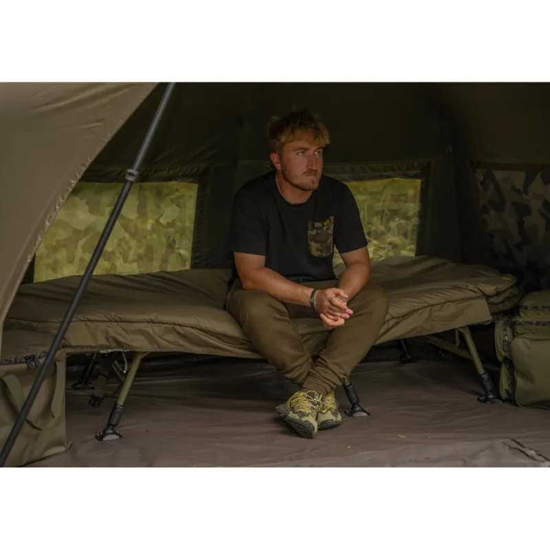 Avid Carp Bedchair Benchmark Ultra Systems * Bivouac