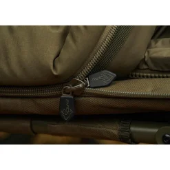 Avid Carp Bedchair Revolve System * Bivouac