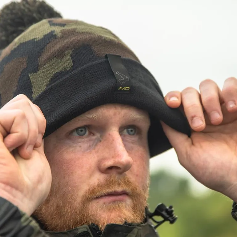Bonnet Avid Carp Bobble Hat - Noir/Camo
