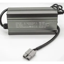 Voltacase Chargeur Lithium Lifepo4 14.6V 3A Pour Valise 15Ah/21Ah/28Ah * Batteries & Chargeurs