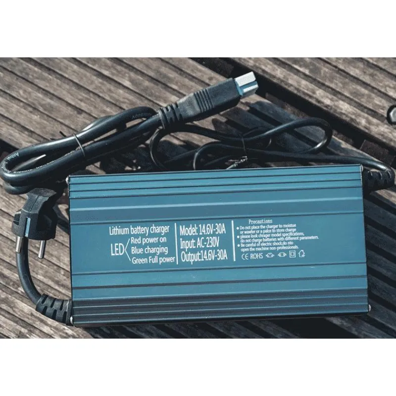 Voltacase Chargeur Lithium Lifepo4 14.6V 3A Pour Valise 15Ah/21Ah/28Ah * Batteries & Chargeurs
