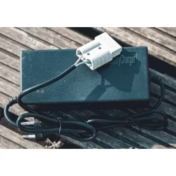 Voltacase Chargeur Lithium Lifepo4 14.6V 1A Pour Valise 5Ah * Batteries & Chargeurs