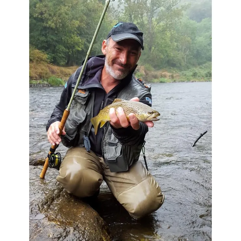 Pecheur.com Guide Truite Toc Auvergne Eric Guillaume * Guide De Pêche Mer|Guide De Pêche