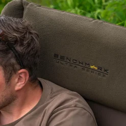 Level Chair Avid Carp Benchmark Ultra Cozy Chair