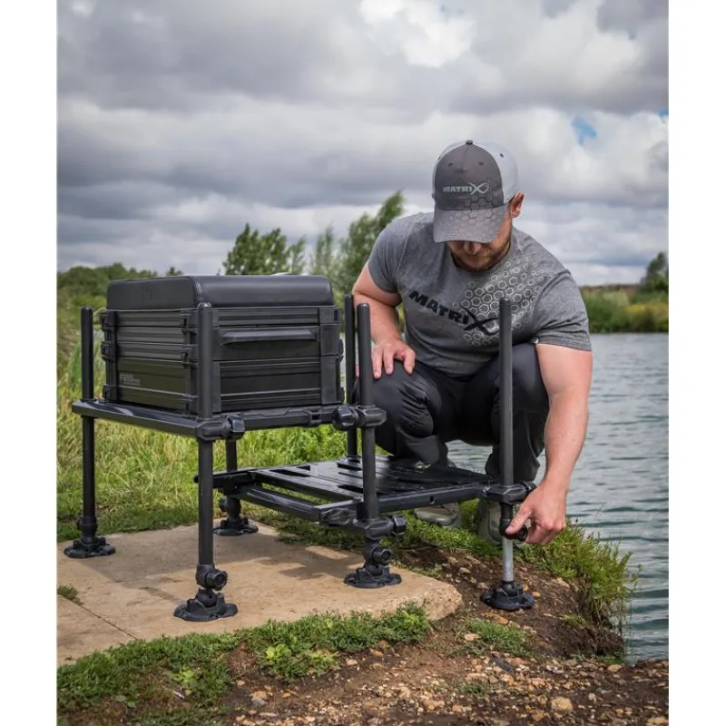 Fox Matrix Station F25 Pro Seatbox - Black Edition * Stations - Paniers Sièges