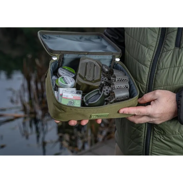 Trousse À Accessoires Korum Progress Hardcase Pouch 4L